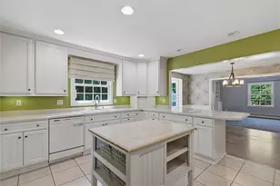 644 S Buhl Farm Dr, Hermitage, PA 16148 - Photo 10