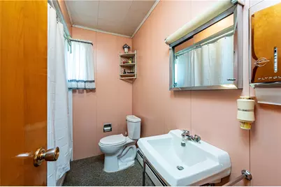231 Reynolds St, Sewickley Township, PA 15640 - Photo 30