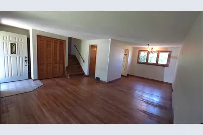 1094 Greenwood Drive, South Park, PA 15236 - Photo 6