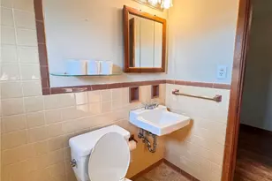 1094 Greenwood Dr, South Park, PA 15236 - Photo 14