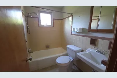1094 Greenwood Dr, South Park, PA 15236 - Photo 14