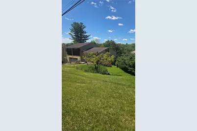1094 Greenwood Dr, South Park, PA 15236 - Photo 2