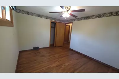 1094 Greenwood Dr, South Park, PA 15236 - Photo 18