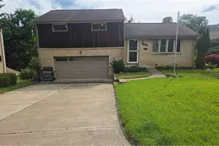 1094 Greenwood Dr, South Park, PA 15236 - Photo 1