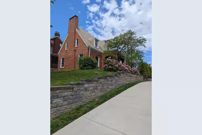 124 Marlin Drive E, Pittsburgh, PA 15216 - Photo 1