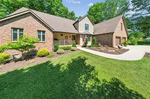 153 Lakewood Rd, Unity Township, PA 15601 - Photo 4