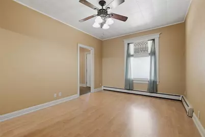 511 McKinley Ave, Vandergrift, PA 15629 - Photo 4