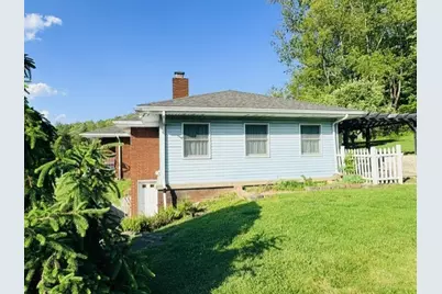 2434 Racetrack Rd, Youngwood, PA 15672 - Photo 10