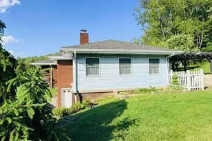 2434 Race Track Rd, Youngwood, PA 15672 - Photo 10