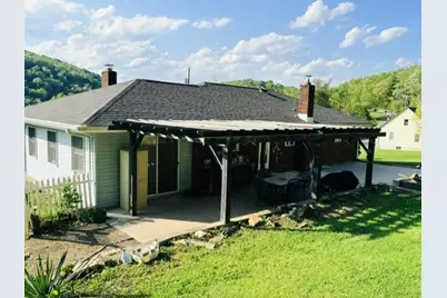 2434 Racetrack Rd, Youngwood, PA 15672 - Photo 6