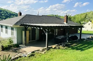2434 Race Track Rd, Youngwood, PA 15672 - Photo 6