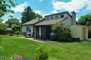 4048 Briarwood Dr, Hempfield Township, PA 15601 - Photo 46