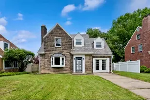 1419 Pacific Ave, Harrison Township, PA 15065 - Photo 2
