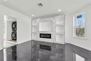 435 N Broadway St, Scottdale, PA 15683 - Photo 6