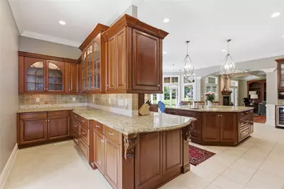 2114 N Villa Ct, Hampton, PA 15044 - Photo 16