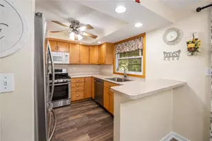 308 Shadow Wood Ct, Trafford, PA 15085 - Photo 4