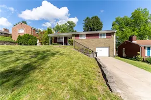 1303 Lakemont Dr, Pittsburgh, PA 15243 - Photo 2