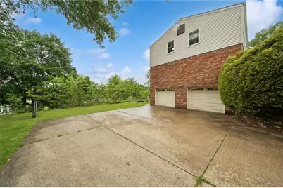 105 Hidden Valley Rd, Monroeville, PA 15146 - Photo 36