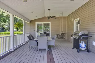 16 Aylesworth Way, Liberty Township, PA 16127 - Photo 32