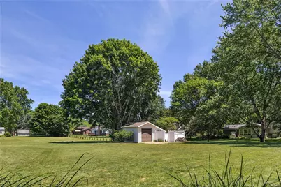 16 Aylesworth Way, Liberty Township, PA 16127 - Photo 30