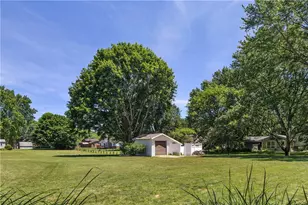 16 Aylesworth Way, Liberty Township, PA 16127 - Photo 30