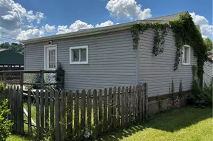 110 Main St, Coraopolis, PA 15108 - Photo 2