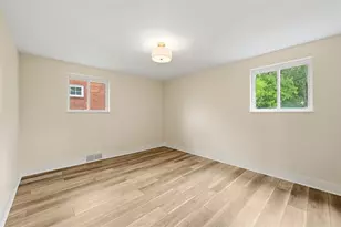 1325 Cardinal Dr, Scott Township, PA 15243 - Photo 34