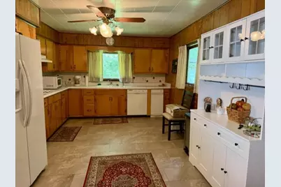304 N Scott St, New Castle, PA 16101 - Photo 2