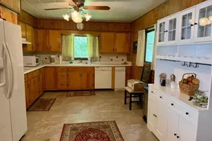 304 N Scott St, New Castle, PA 16101 - Photo 2
