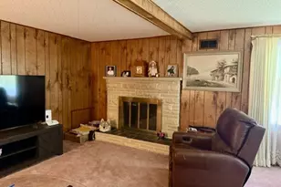 304 N Scott St, New Castle, PA 16101 - Photo 4