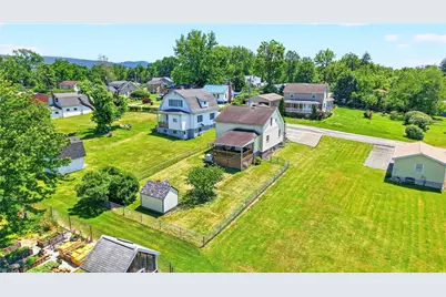 11 Highland Ave, Mount Pleasant Township, PA 15666 - Photo 10