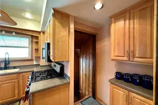 205 E Sheridan Ave, New Castle, PA 16105 - Photo 14