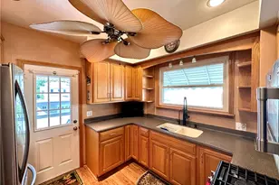 205 E Sheridan Ave, New Castle, PA 16105 - Photo 12