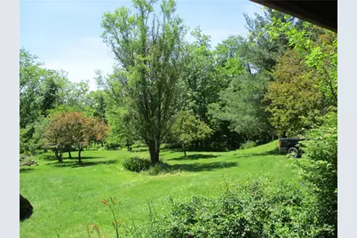 2092 Henderson Ave, Chartiers, PA 15301 - Photo 12