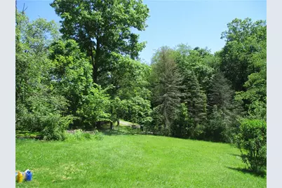 2092 Henderson Ave, Chartiers, PA 15301 - Photo 14
