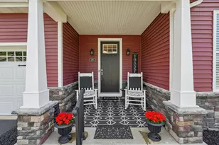 549 Landing Ct, Washington Township, PA 15613 - Photo 4
