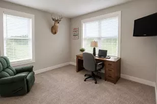 549 Landing Ct, Washington Township, PA 15613 - Photo 28