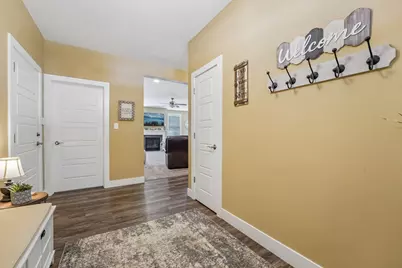 549 Landing Court, Washington Township, PA 15613 - Photo 6