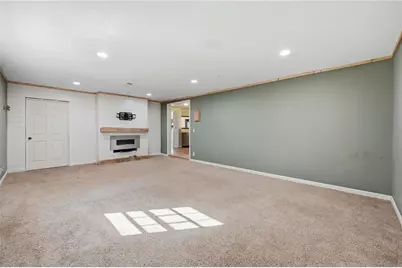 20 Tenth St, Pymatuning Township, PA 16125 - Photo 10