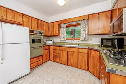 465 N 9th St, White Township, PA 15701 - Photo 10