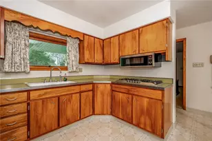 465 N 9th St, White Township, PA 15701 - Photo 12
