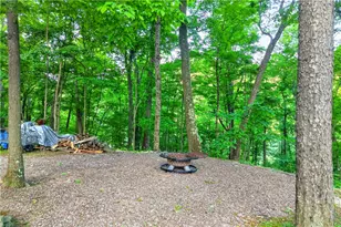 927 Wilkins Hollow Rd, Addison Township, PA 15411 - Photo 10