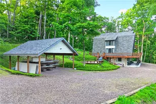 927 Wilkins Hollow Rd, Addison Township, PA 15411 - Photo 12