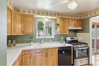 534 Neola, Ross Twp, PA 15237 - Photo 14