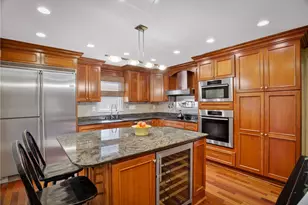 704 Scrubgrass Rd, Pittsburgh, PA 15243 - Photo 8