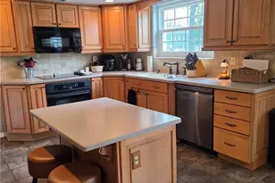 102 Raleigh Ct, Ross Twp, PA 15237 - Photo 6