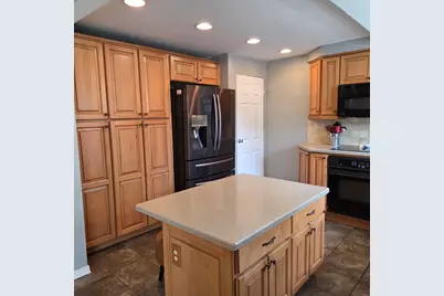 102 Raleigh Ct, Ross Twp, PA 15237 - Photo 8