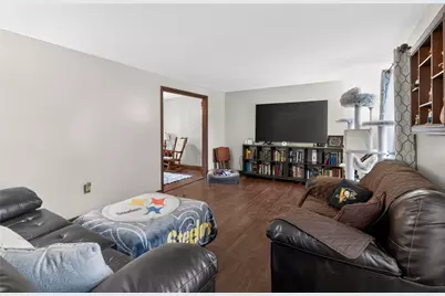 117 Rembrandt Dr, Twp of But NE, PA 16002 - Photo 2