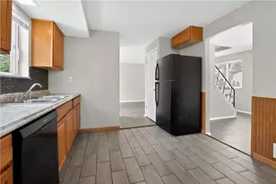 247 Golden Gate Dr, Oakmont, PA 15147 - Photo 14
