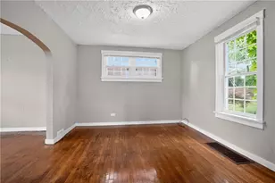 2305 Walton Ave, Pittsburgh, PA 15210 - Photo 32